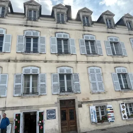 Apartment Comfortable Studio Near The Heart Of Vannes